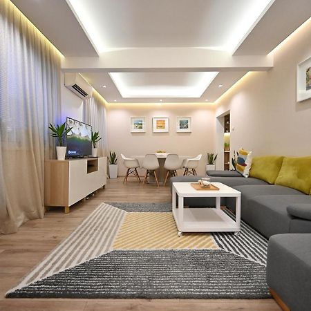 Modern Central 2-Bedroom Apartment With Parking 瓦爾納 外观 照片