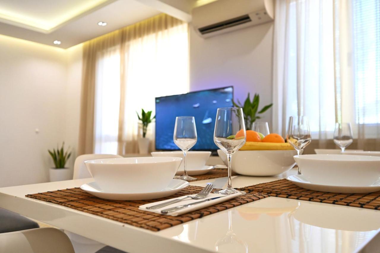 Modern Central 2-Bedroom Apartment With Parking 瓦爾納 外观 照片